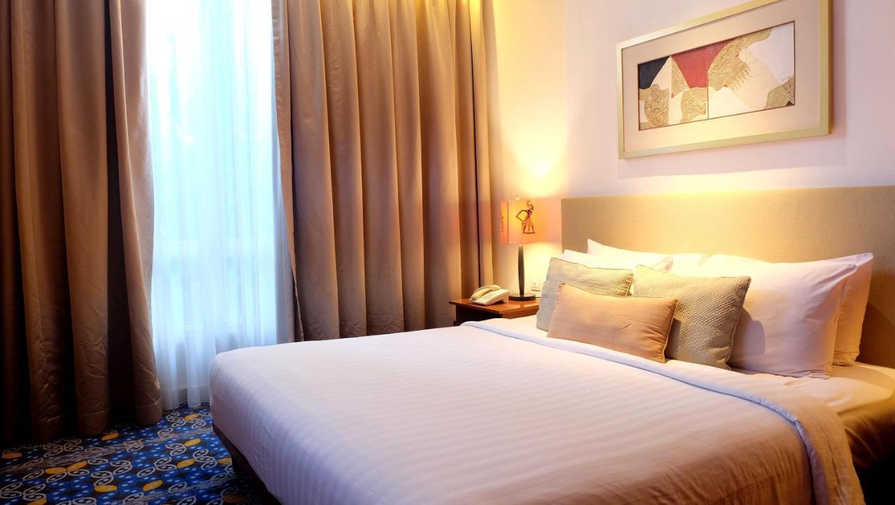 Gajah Mada Suite,1345370945:JPEG