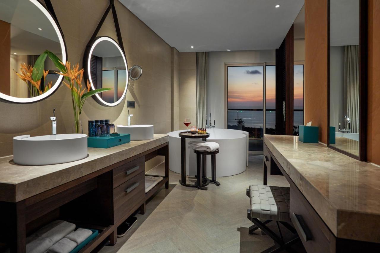 Suite mit Kingsize-Bett und Meerblick - Executive Privilege Pass