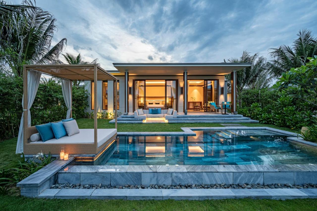Garten-Poolvilla