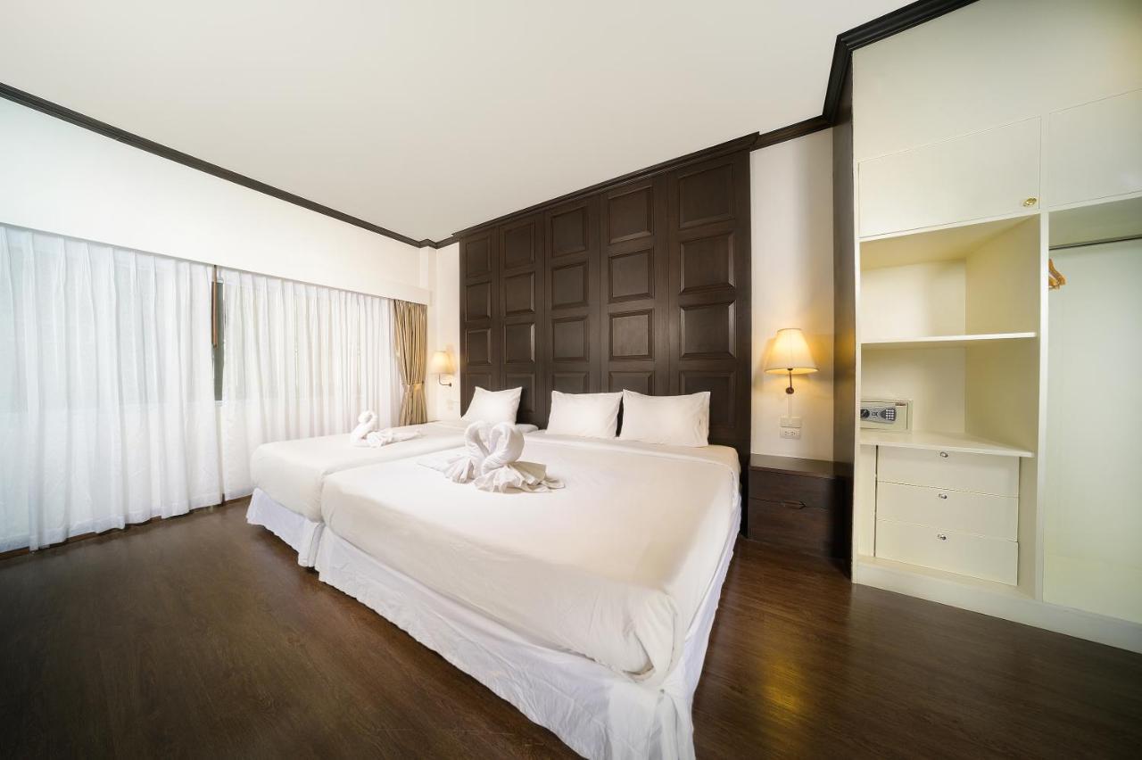 Family Room,1027625041:JPEG