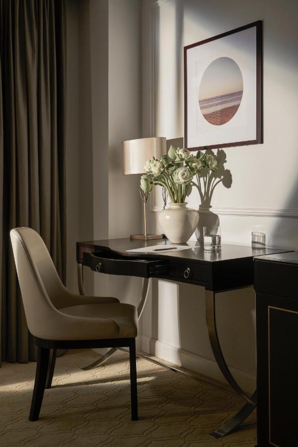Premium Twin Room Bathtub