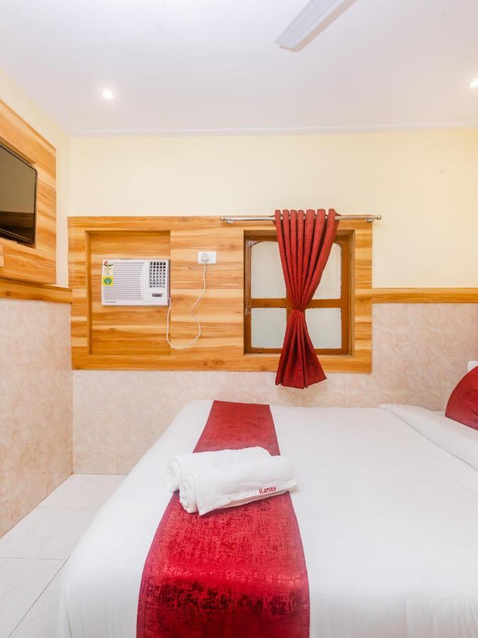 Double Bed AC