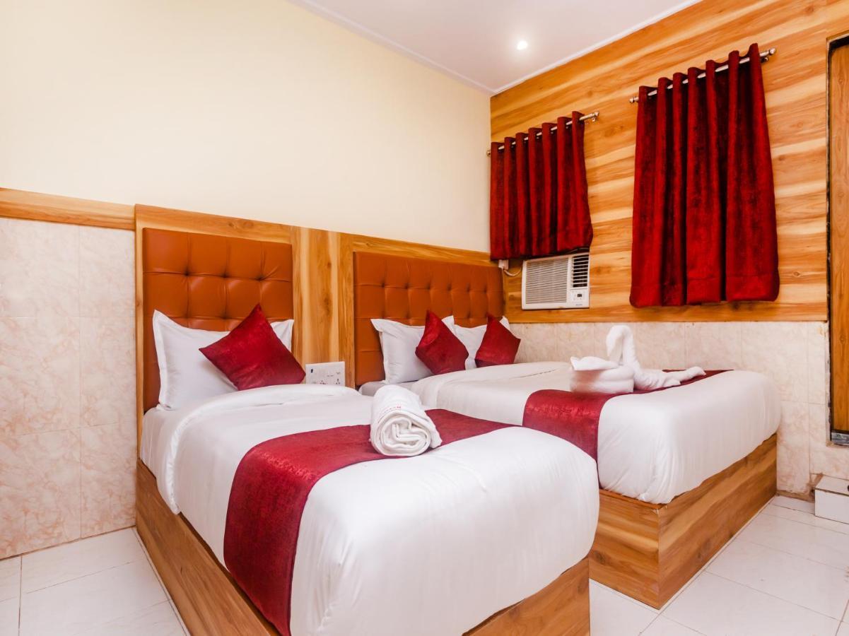 TRIPLE BED AC