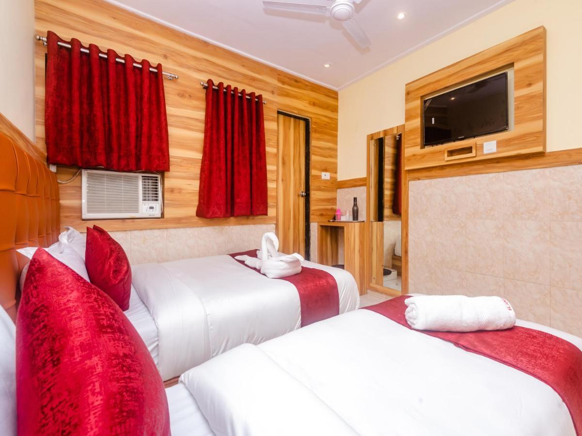 TRIPLE BED AC
