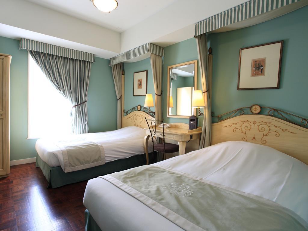 Twin Room - Non-Smoking