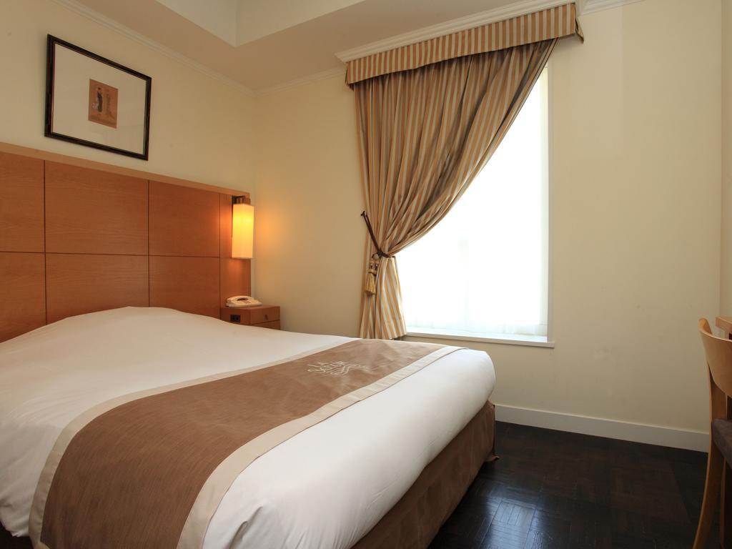 Double Room with Small Double Bed - Non-Smoking