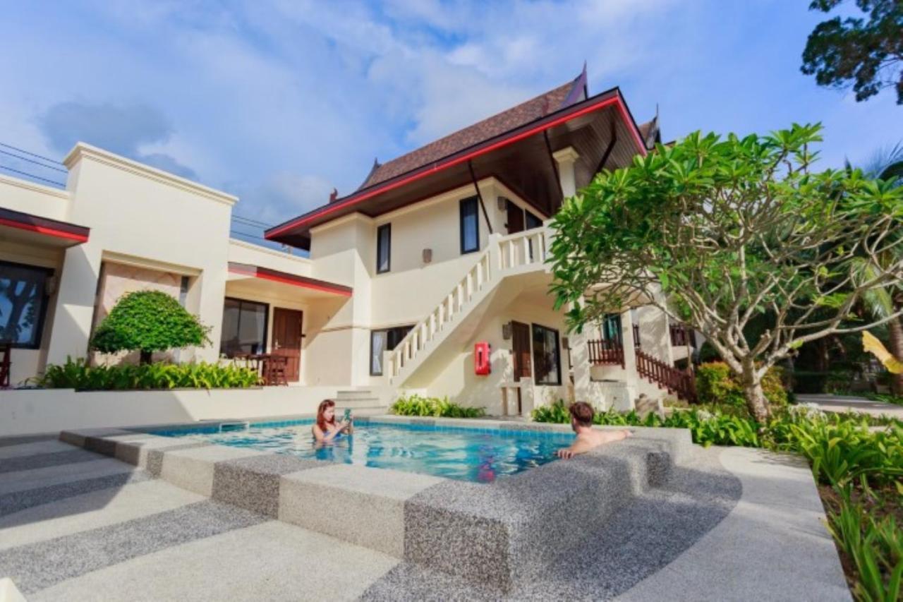 Villa - Beach Front