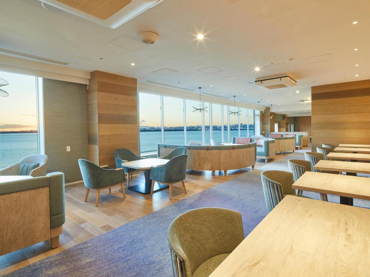 <11-12 Floor> Junior Suite with Bay View - Non Smoking - Lounge Access