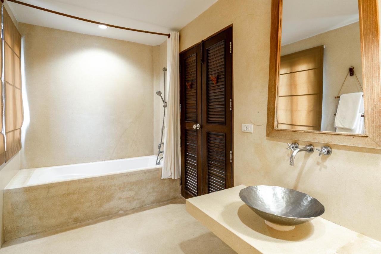 Grande Chambre Double ou Lits Jumeaux Deluxe AANA