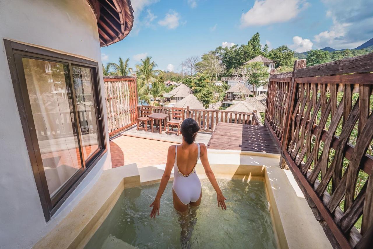 Hébergement AANA Top avec Petite Piscine et Vue