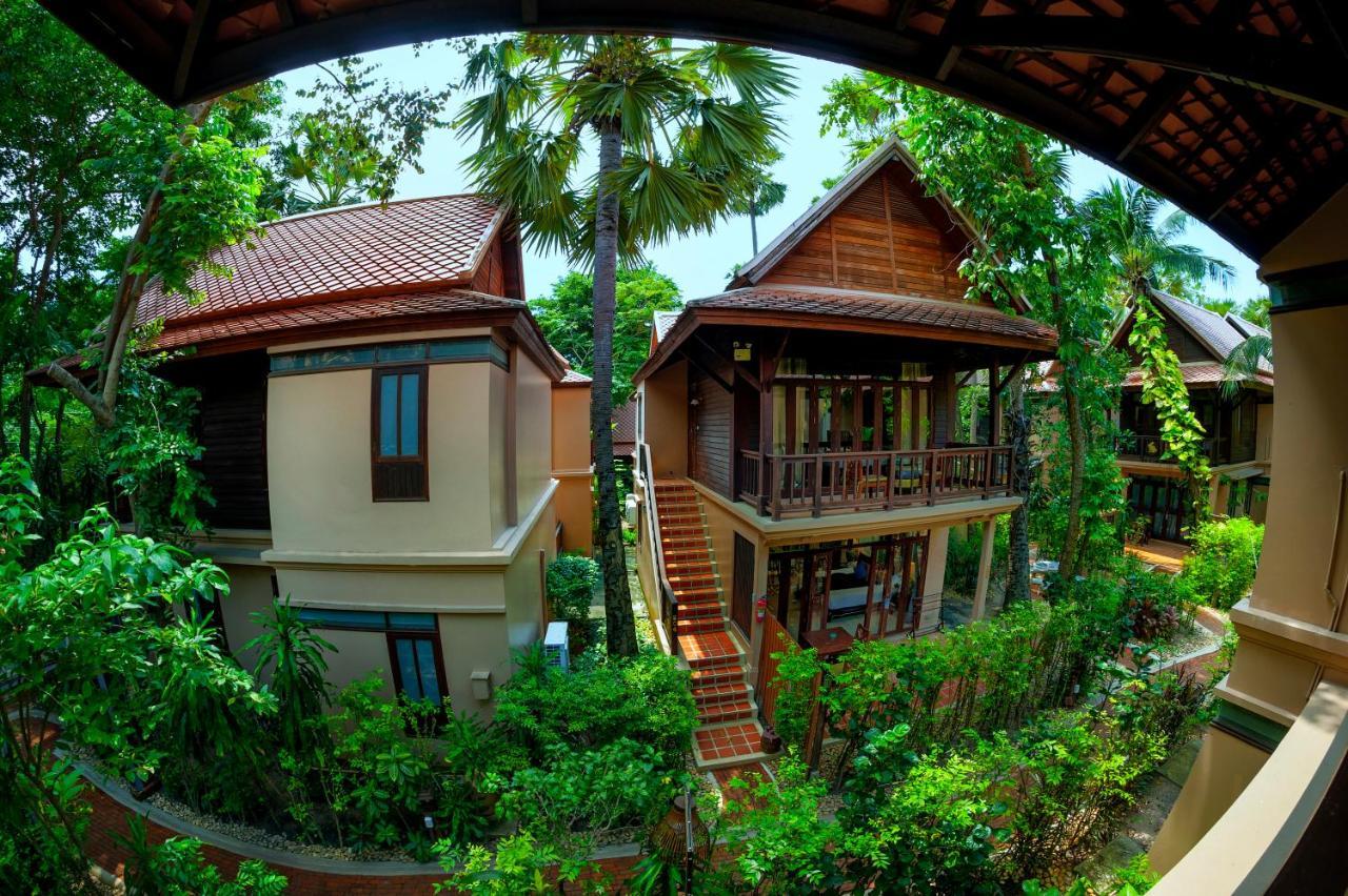 Gold Forest-Downstairs Room with Forest view