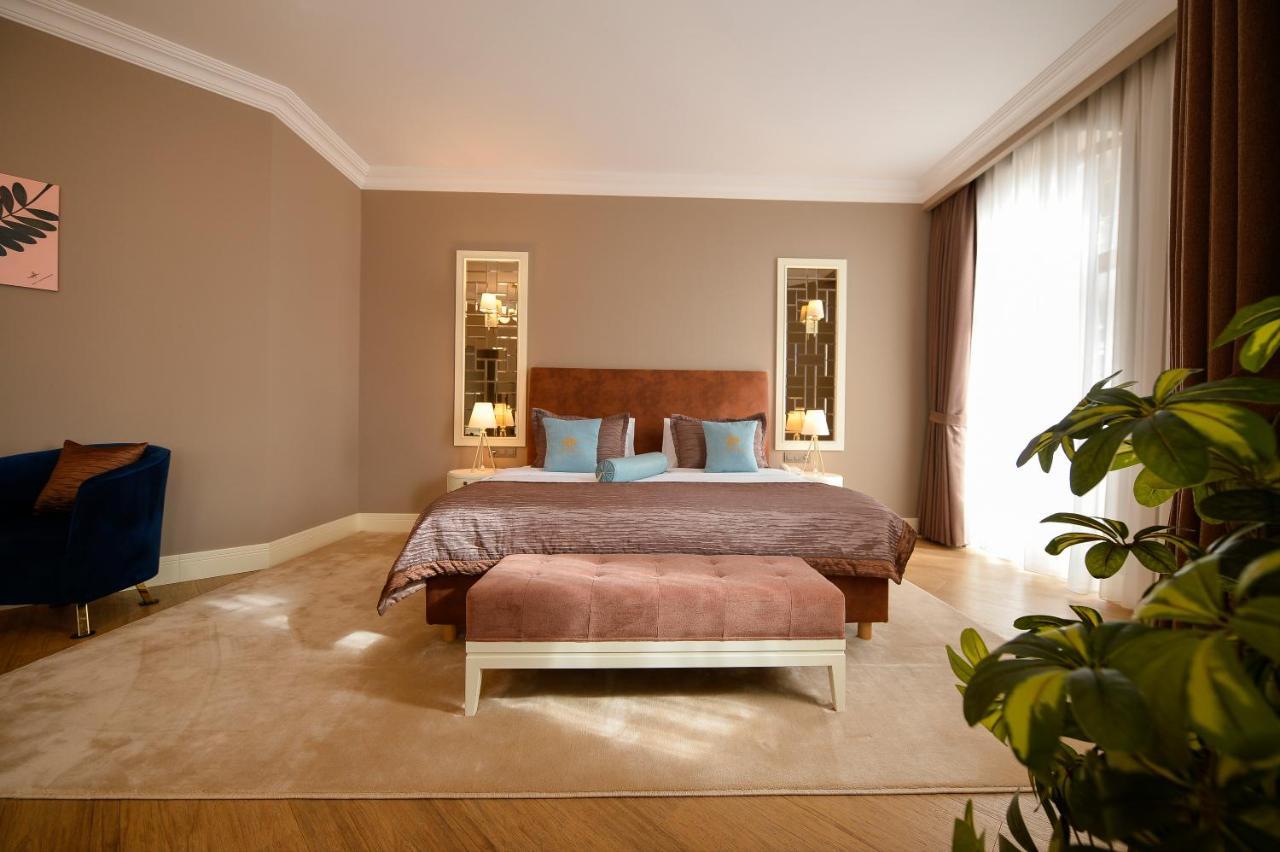 Suite mit Kingsize-Bett und Balkon