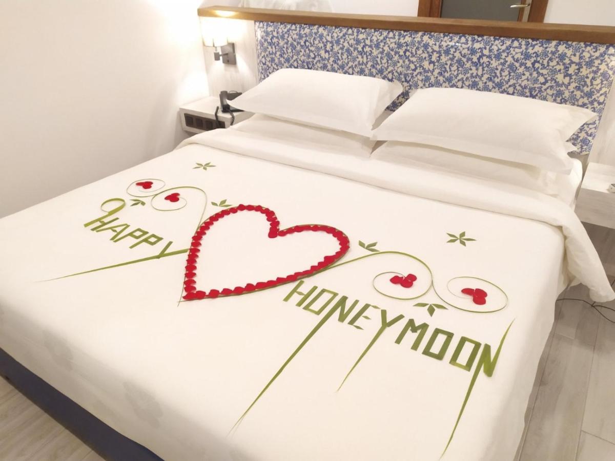 Camera Matrimoniale Deluxe con Balcone, Vista Mare e Pacchetto Honeymooners Escape