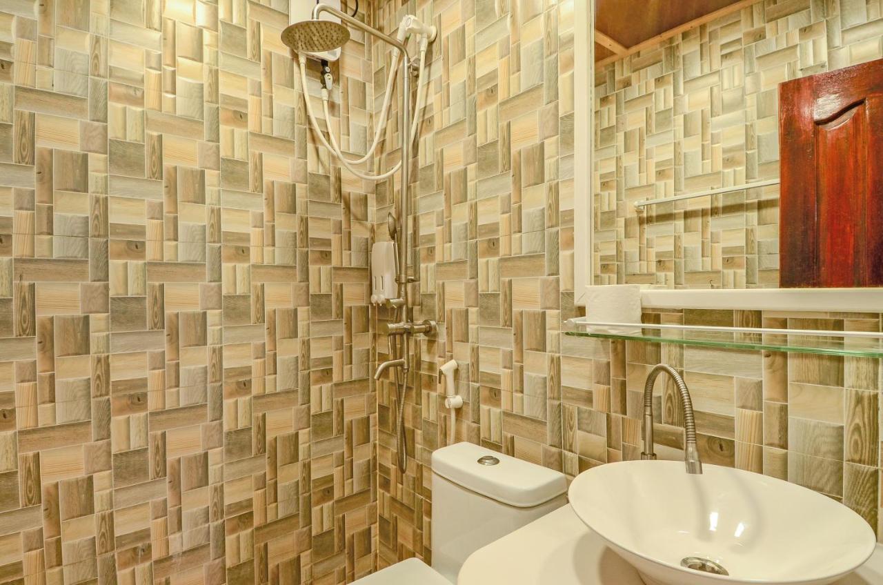 Family Room Open Shower