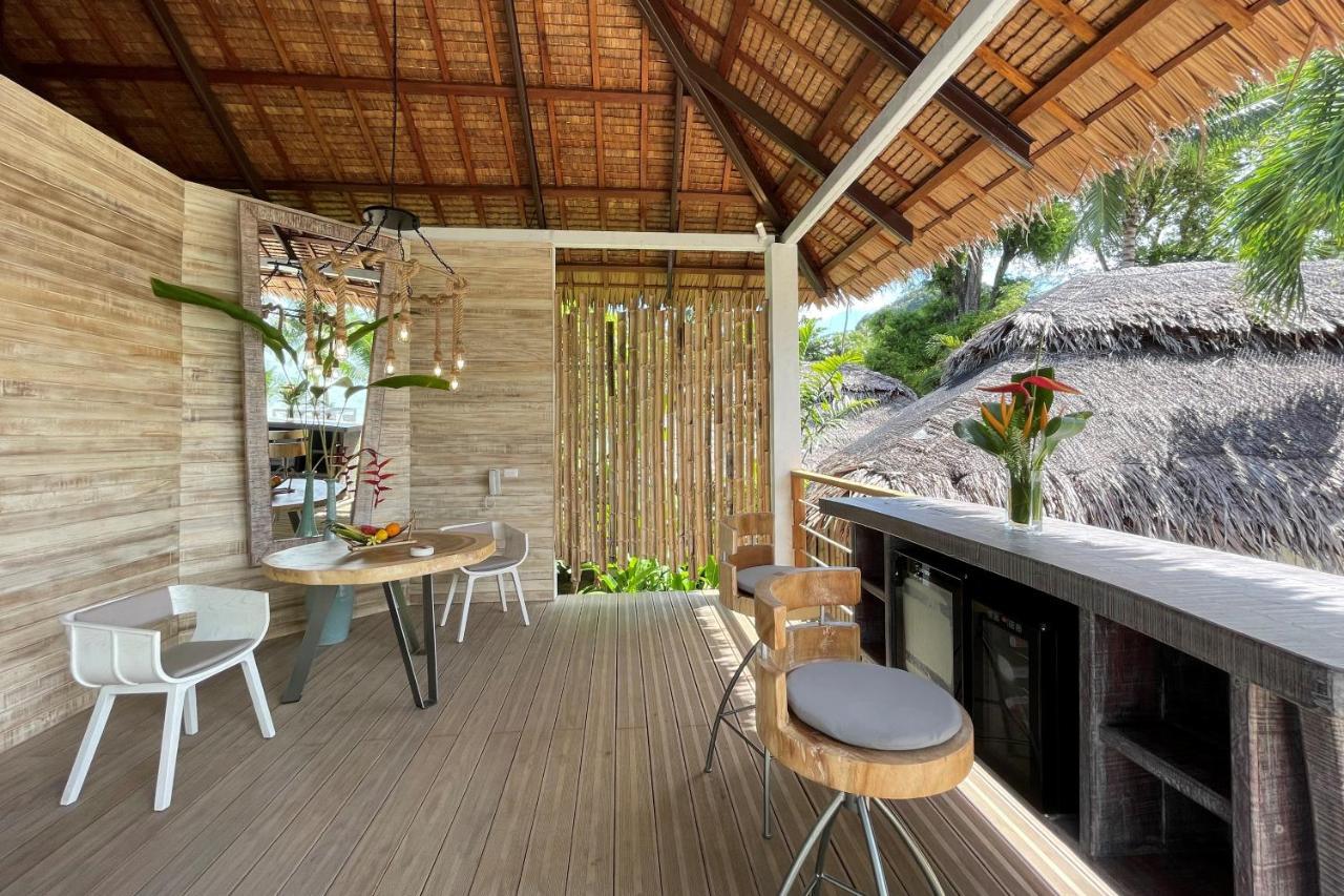 Poolvilla mit Meerblick