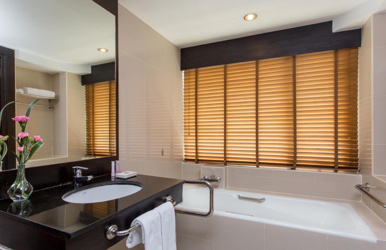 Grand Deluxe King Room