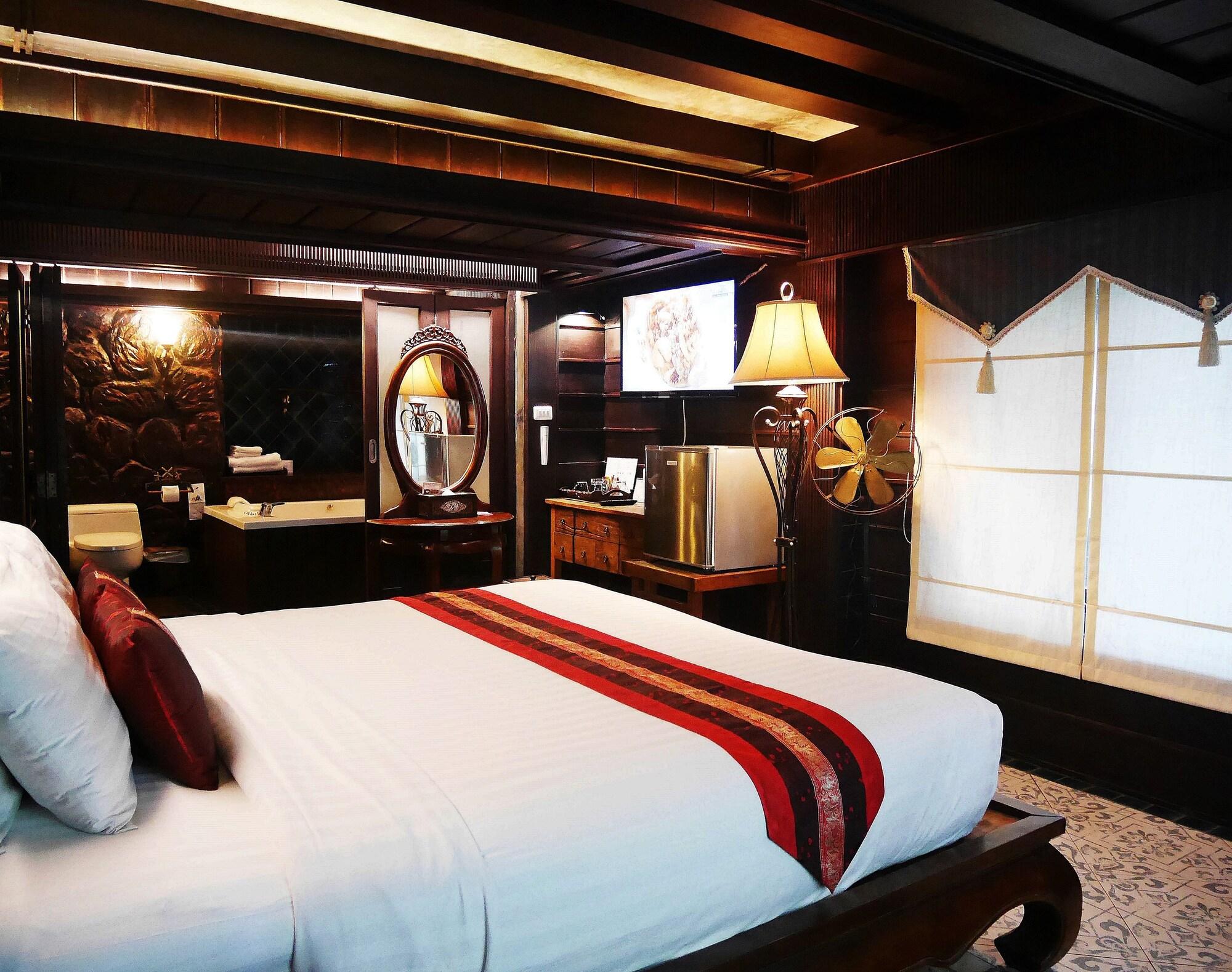 Suite with Spa Bath