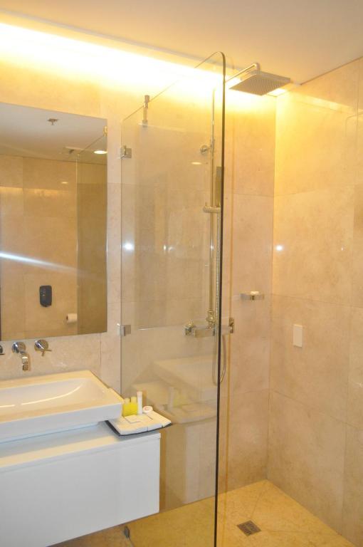 Quarto Superior com Cama de Casal ou 2 de Solteiro