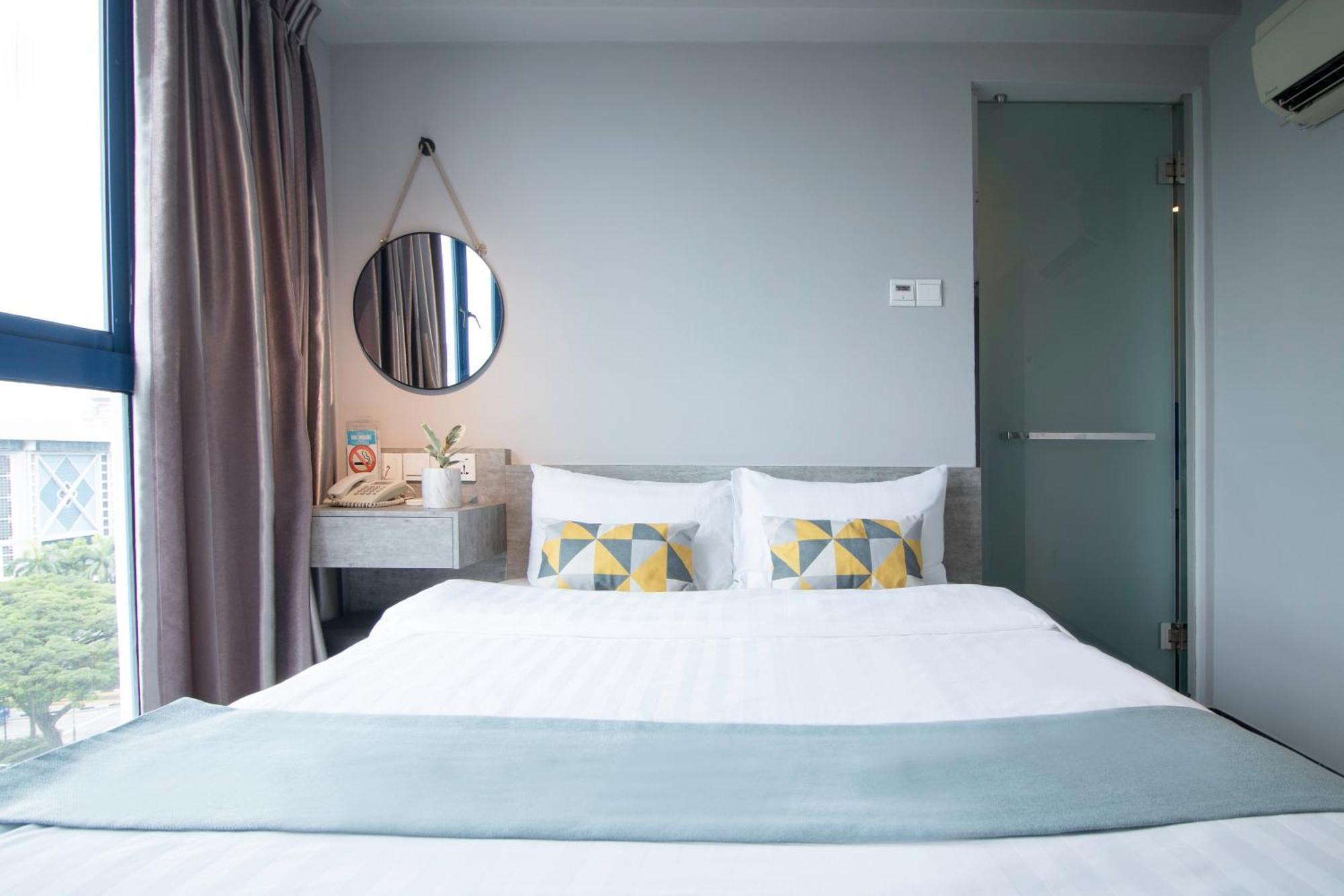Standard Queen Room Newly Renovated