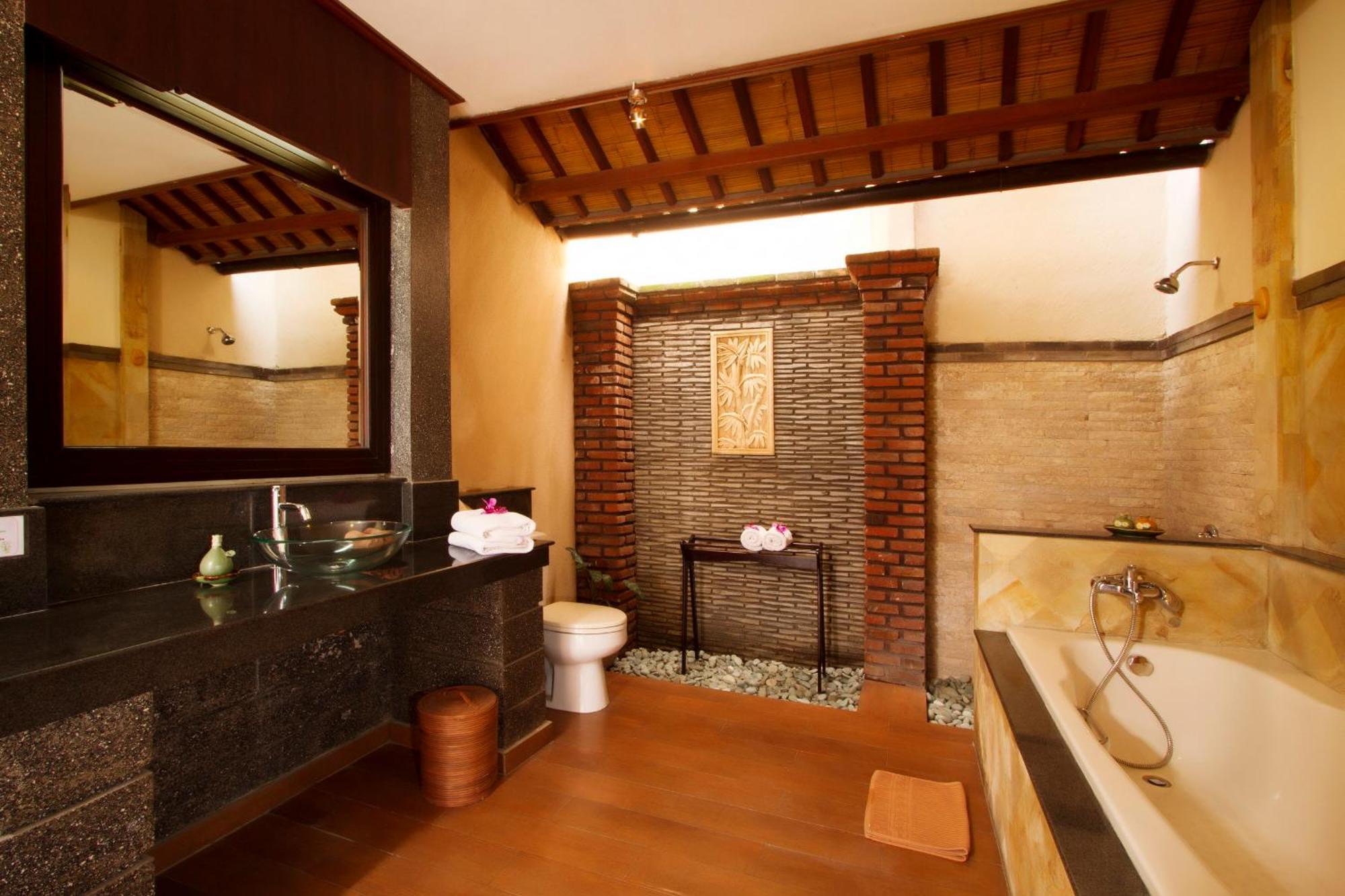 One-Bedroom Villa with Garden View