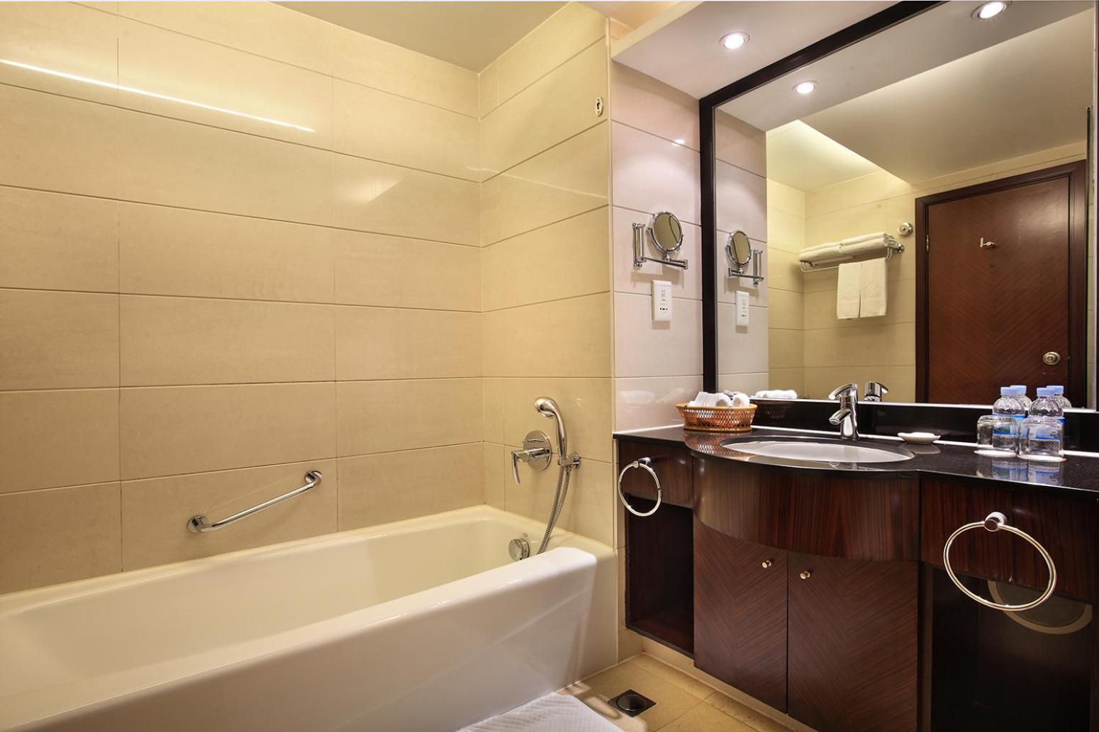 Twin Room with Lake View