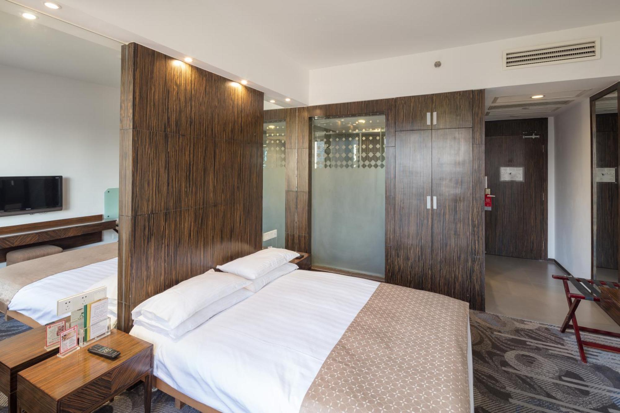 Quarto Superior com Cama de Casal ou 2 de Solteiro