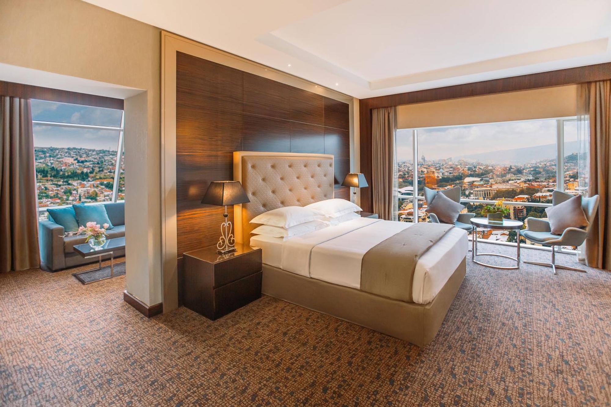 Grand Deluxe Suite