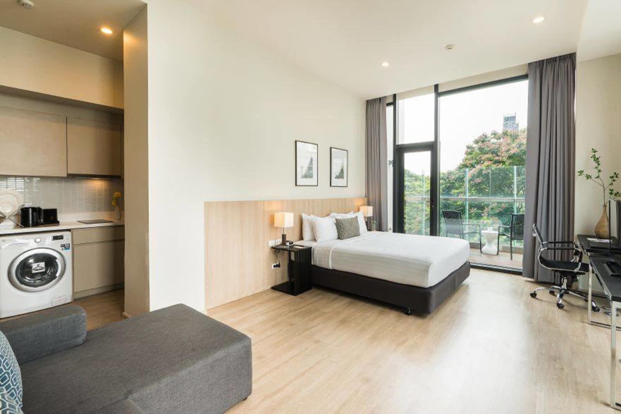 Studio Panorama Suite