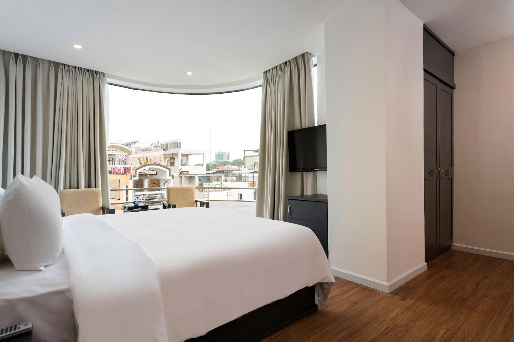Suite City View