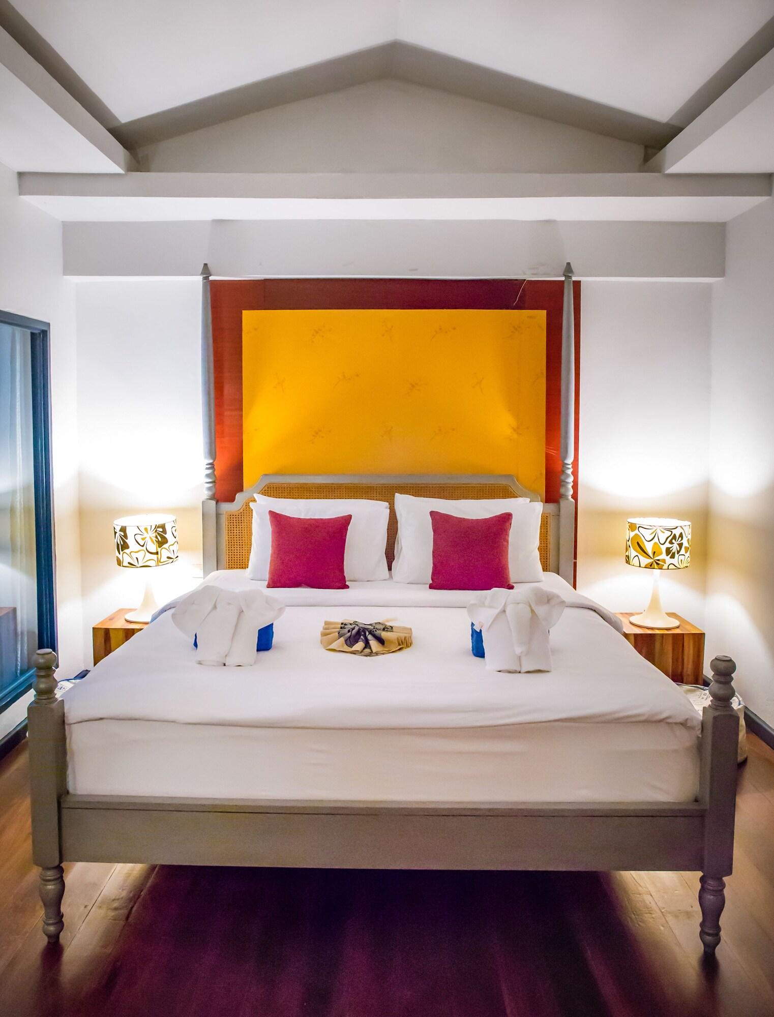 Suite mit Kingsize-Bett und Badewanne