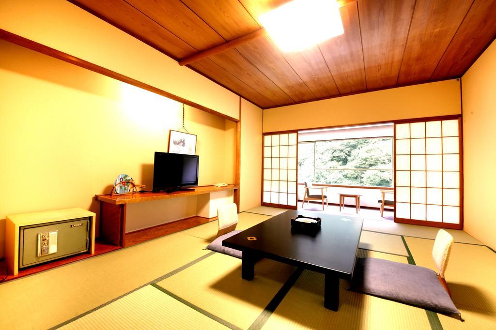 Quadruple Room with Mountain View