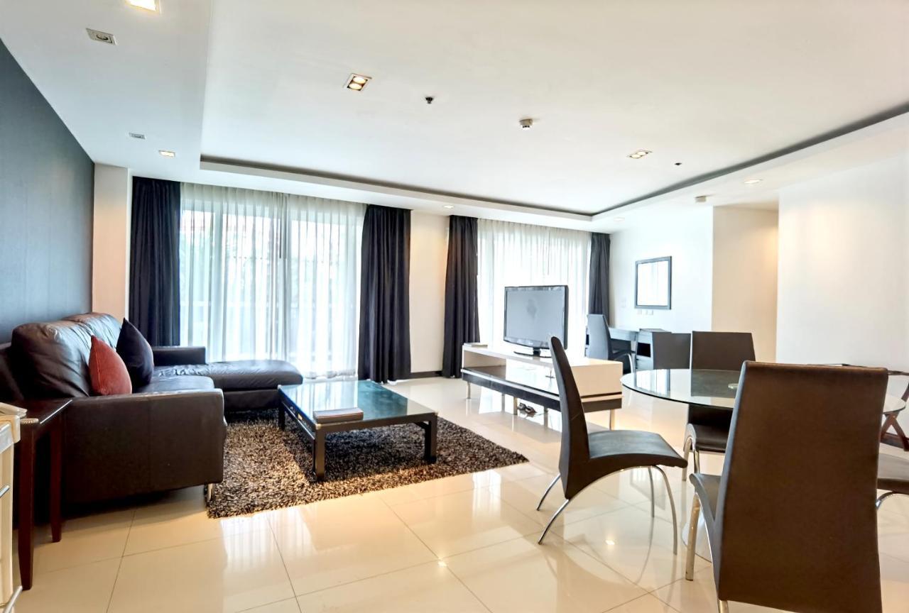 Three-Bedroom Suite with Large Balcony