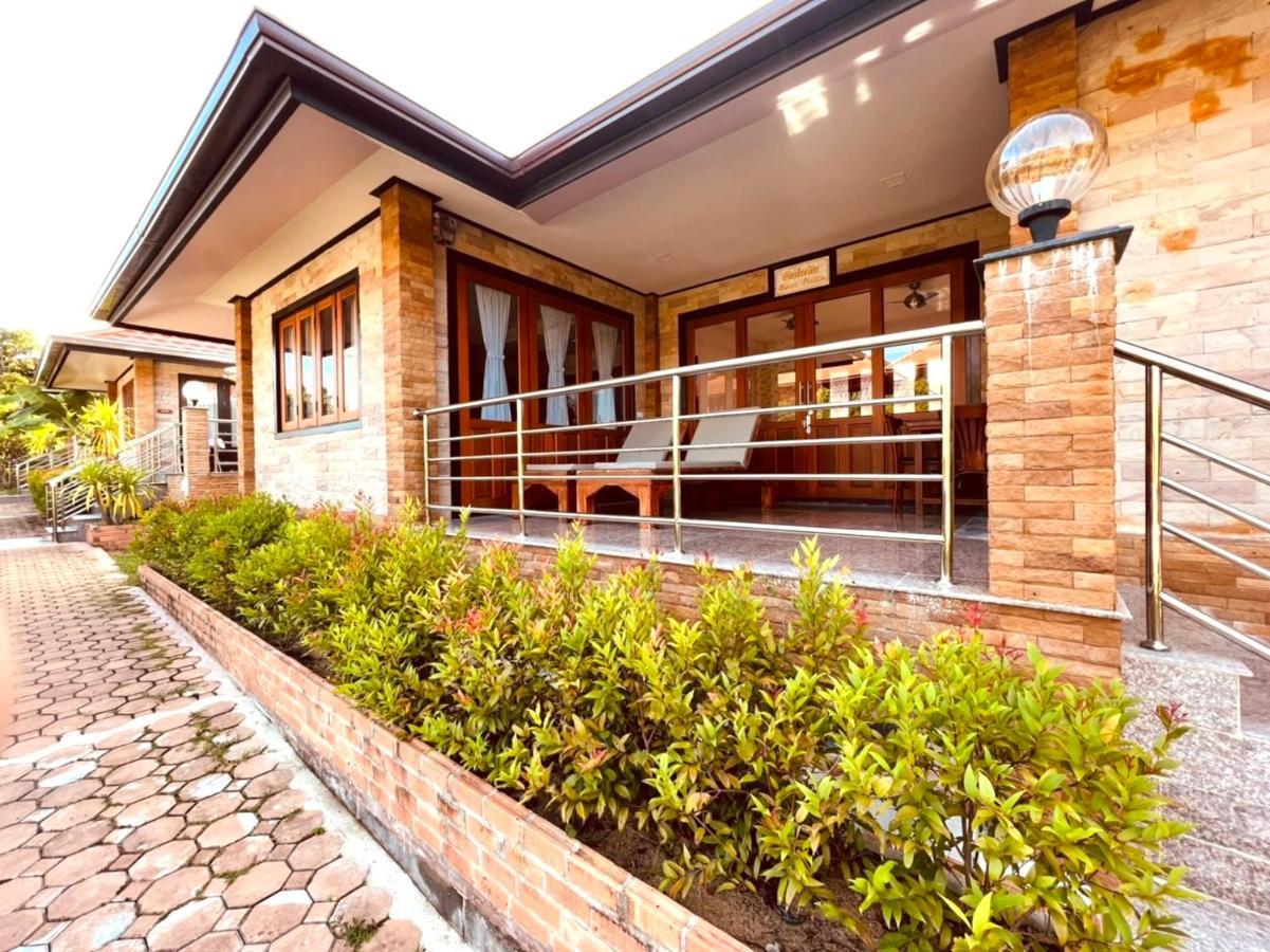 Familienzimmer mit Terrasse