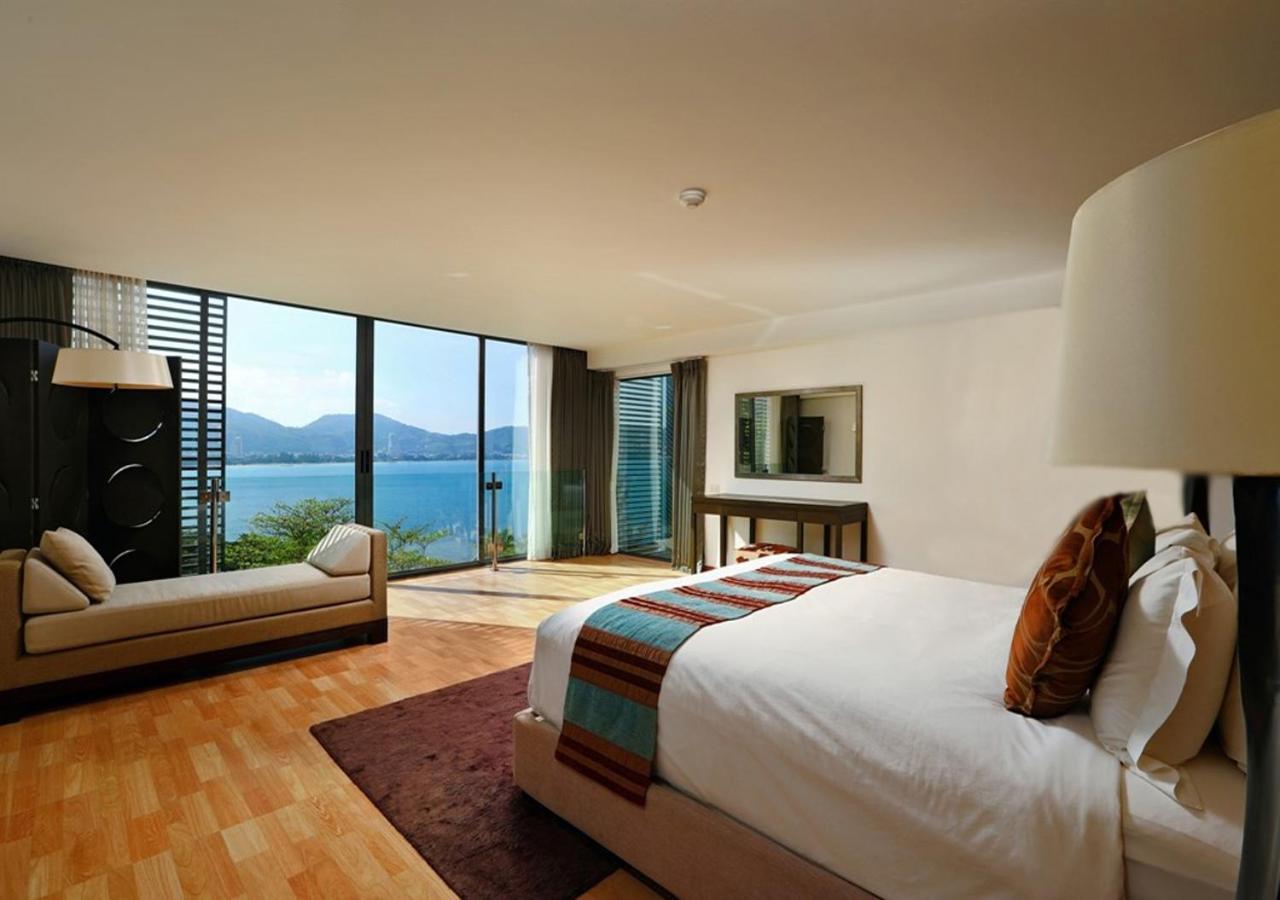 Poolsuite Ocean mit 3 Schlafzimmern