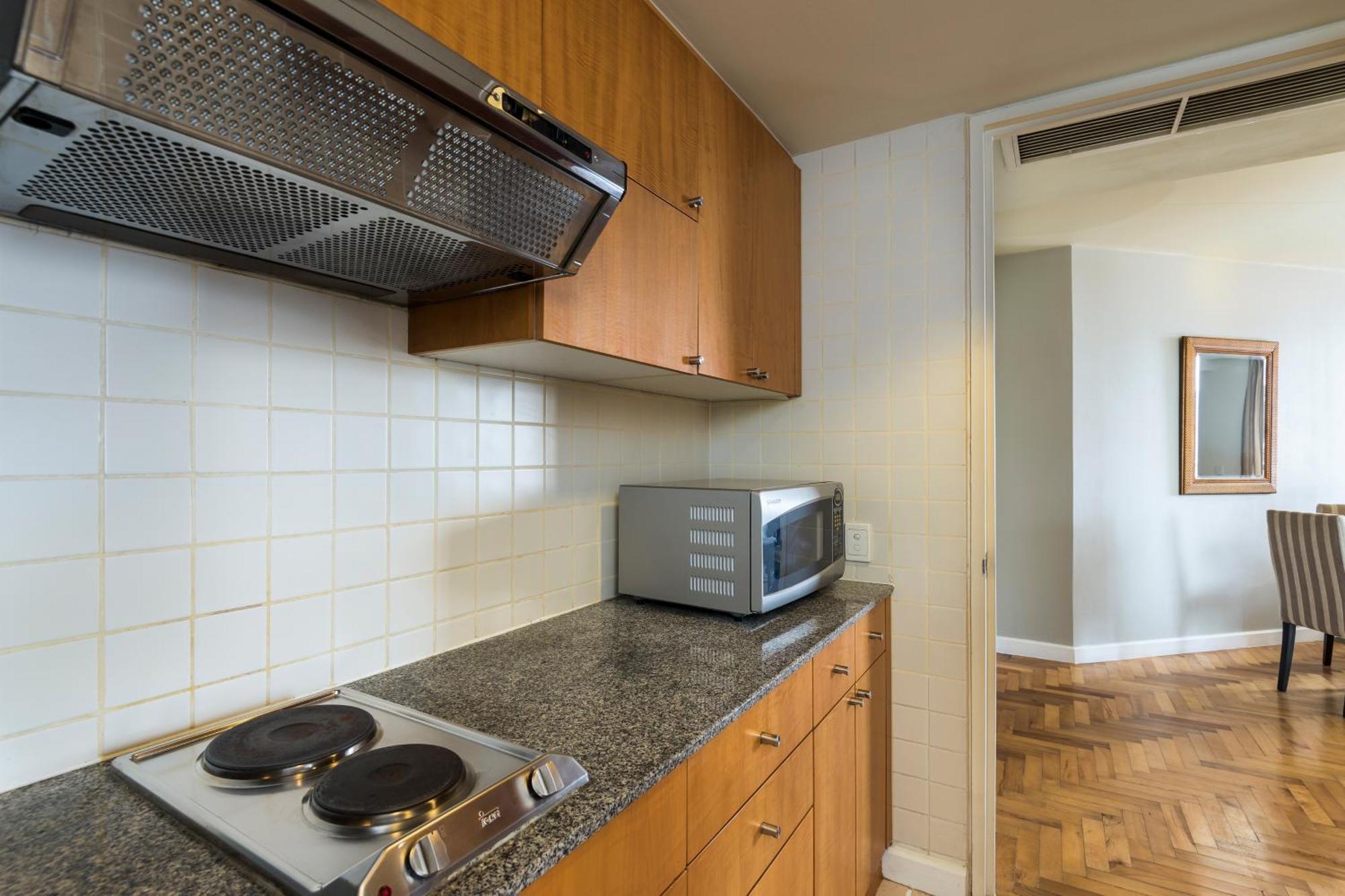 Grand Deluxe One-Bedroom Twin