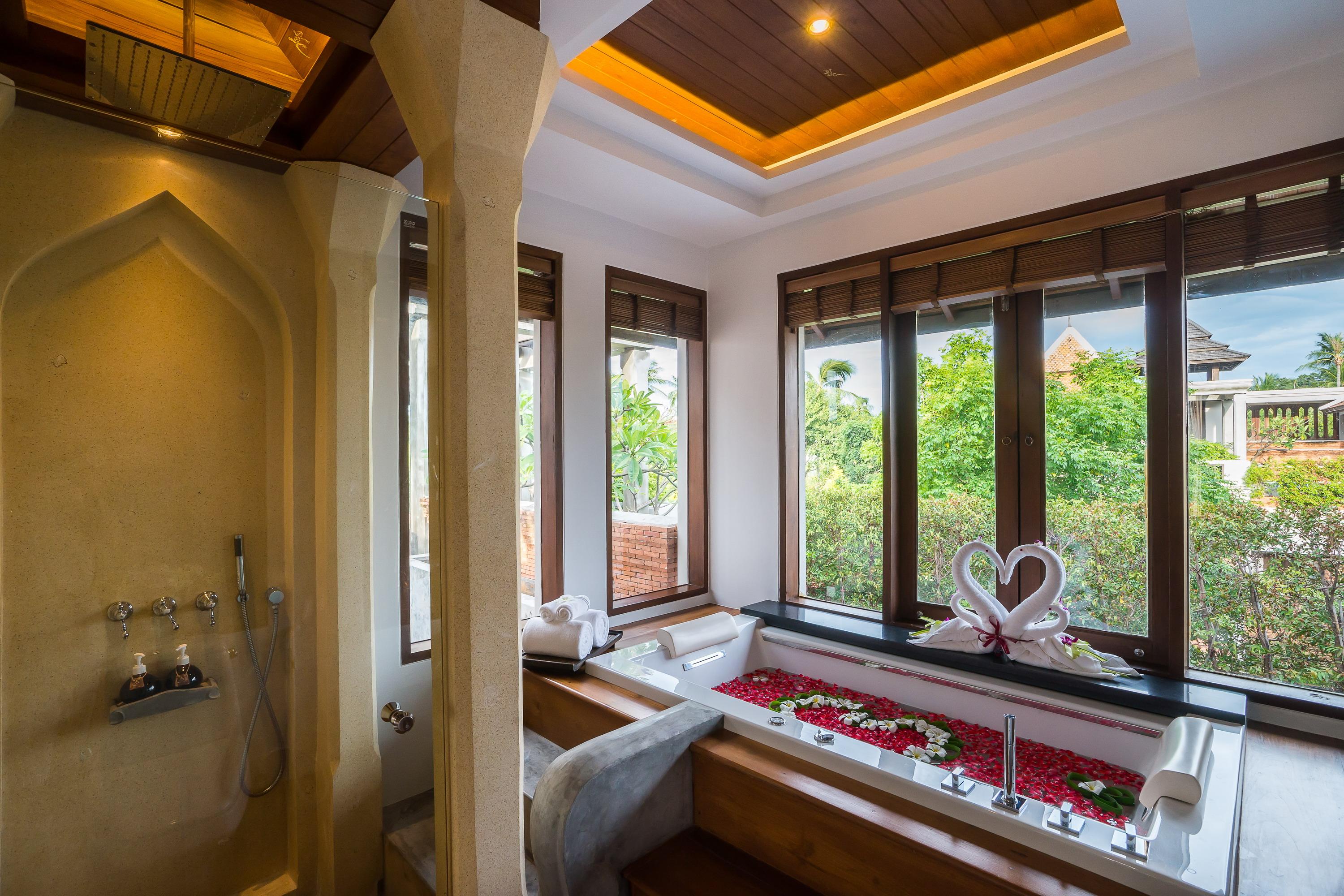 Family Pool Villa