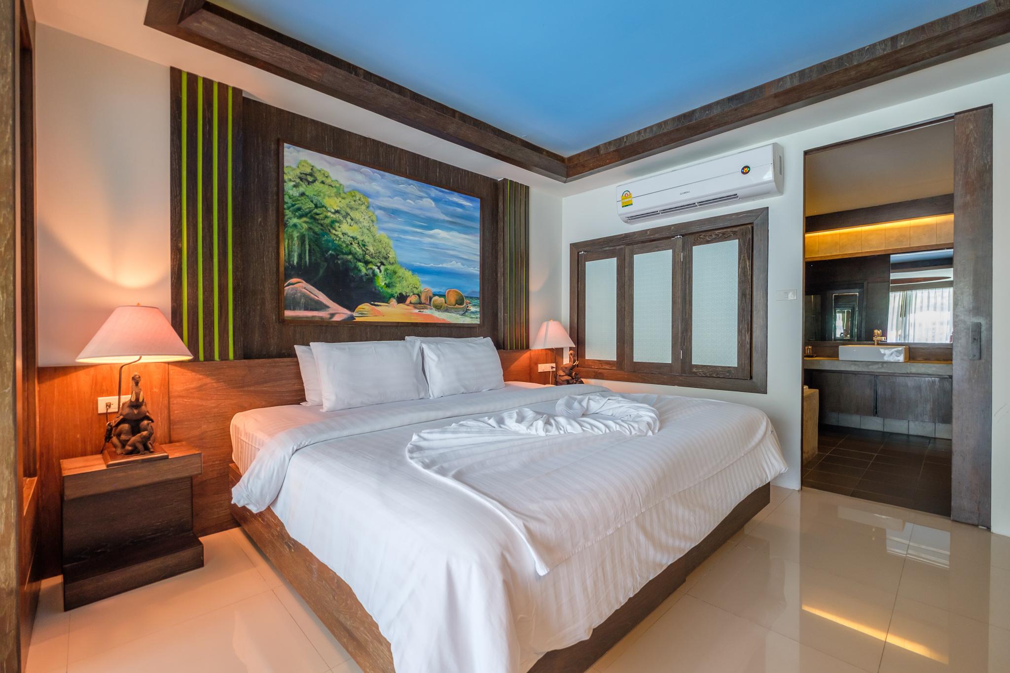 Grand Deluxe Double or Twin Room Pool Access