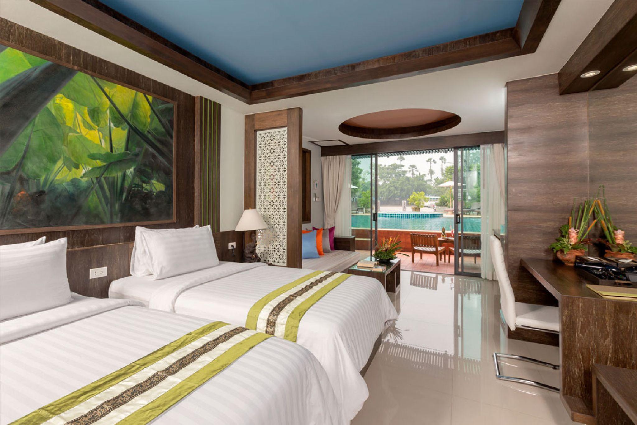 Grand Deluxe Double or Twin Room Pool Access