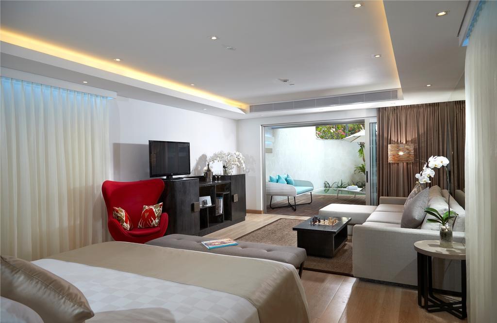 Deluxe Suite Plunge Pool