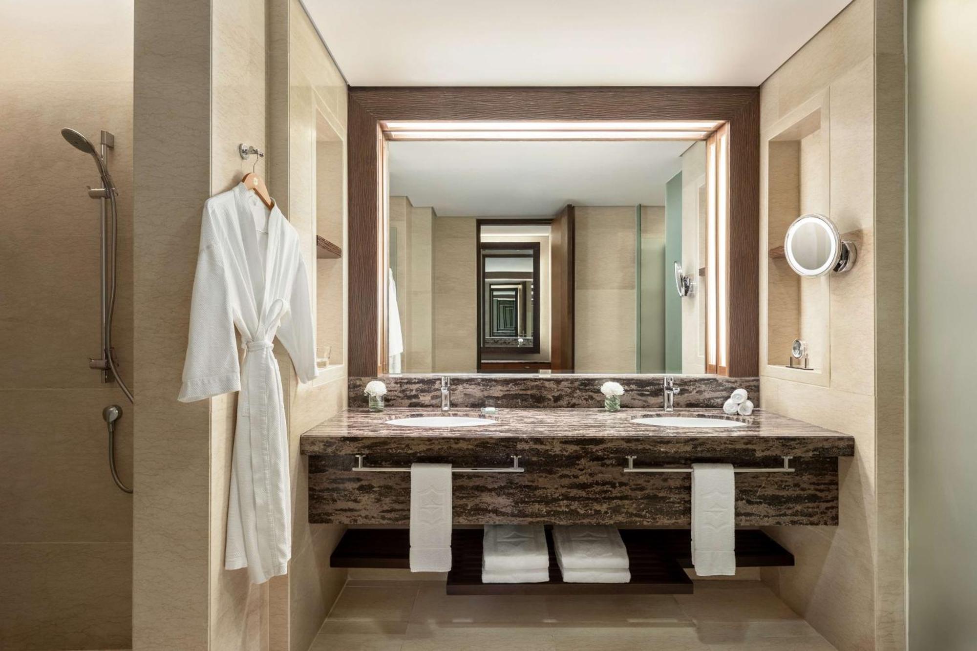 Ocean Wing Executive Suite