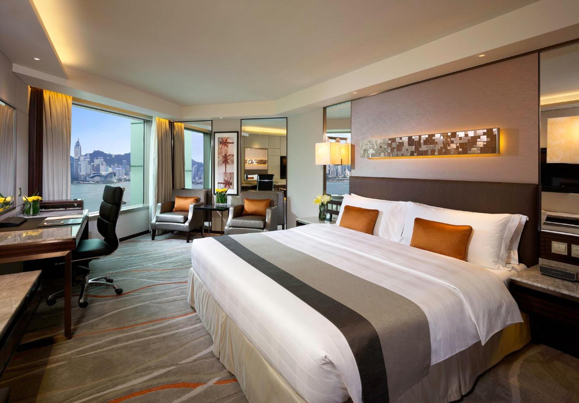 Club InterContinental Skyline Harbour King Room with Executive Lounge Access,1525894753:JPEG
