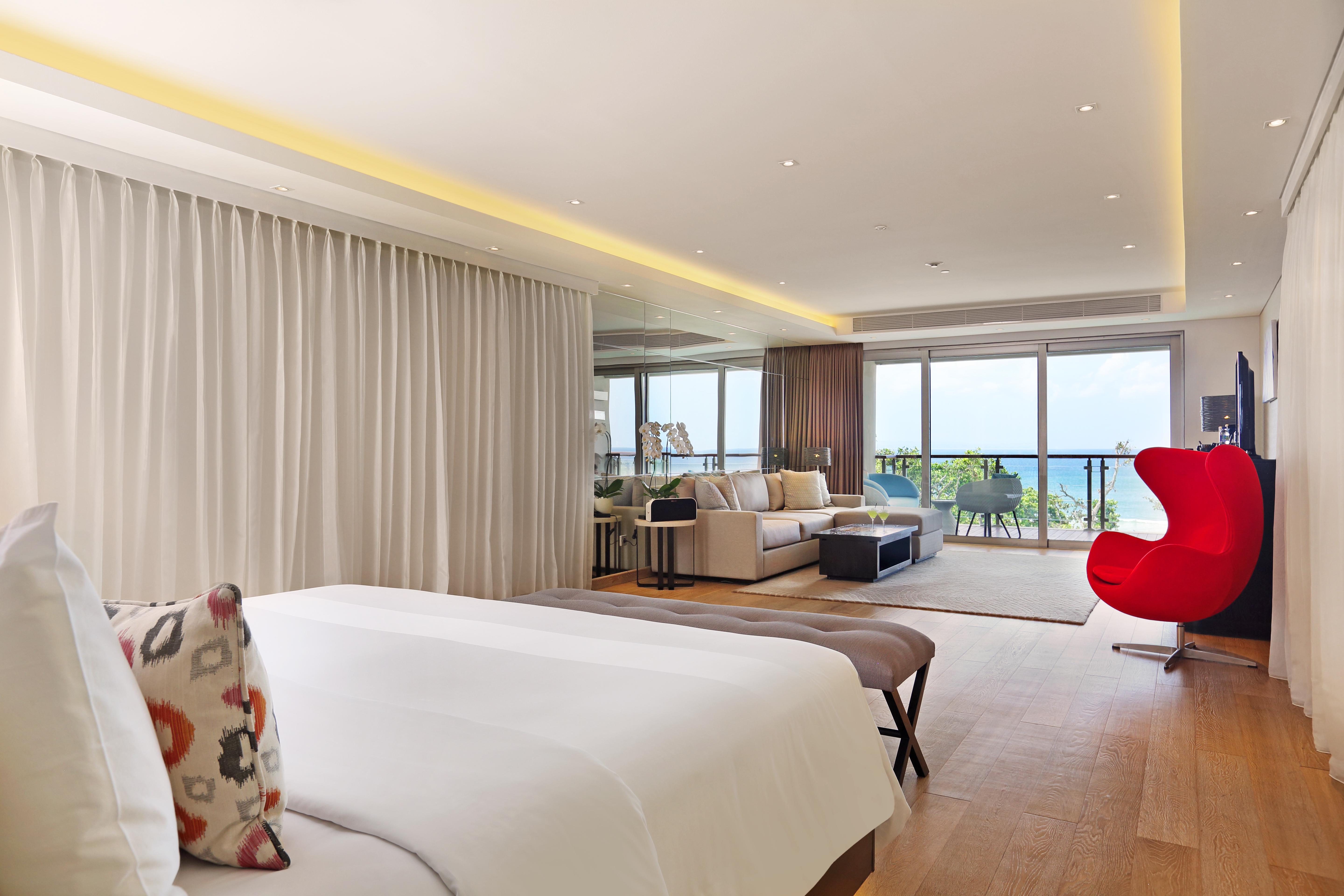 Deluxe Suite Ocean View