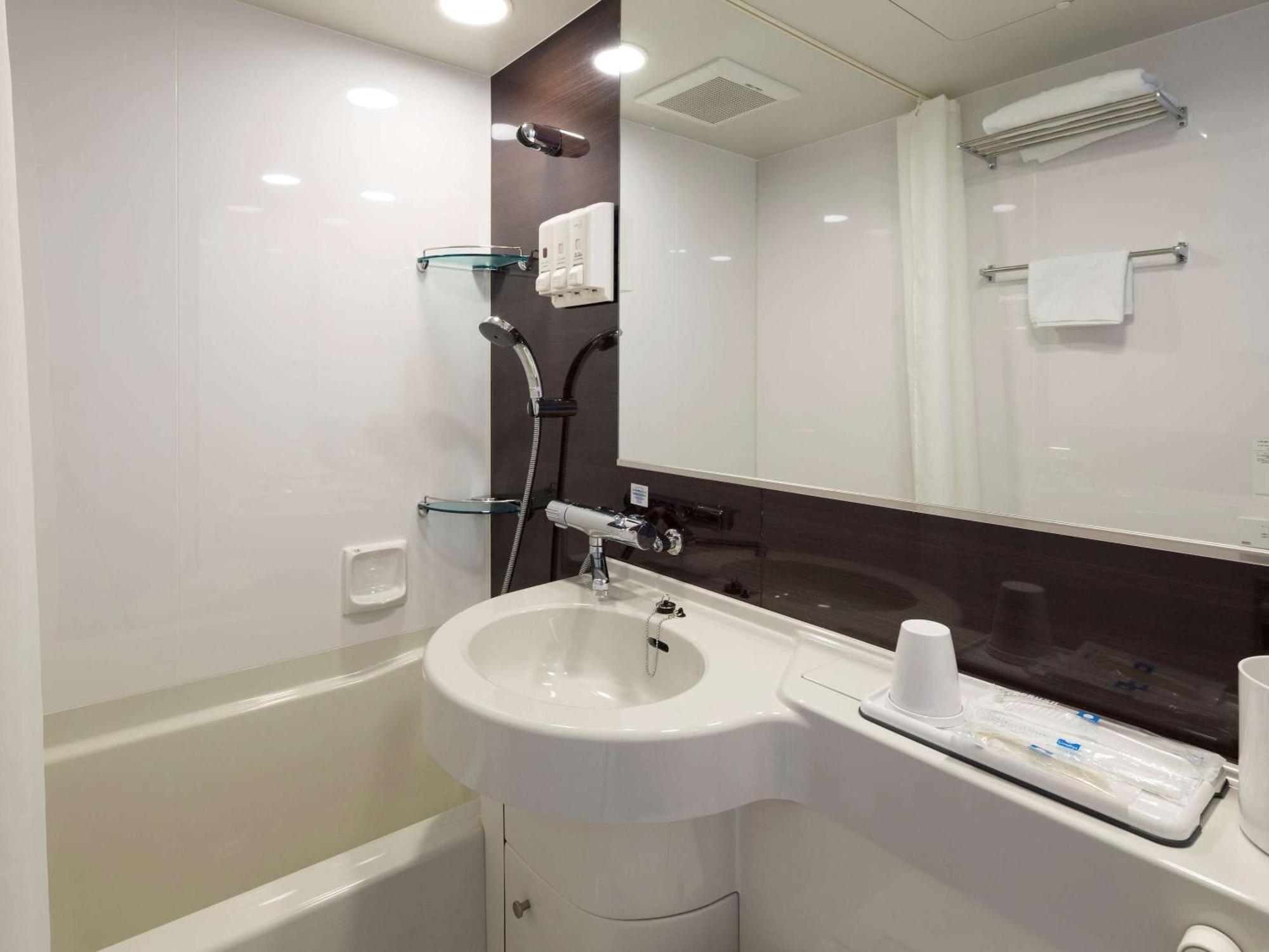 Habitación doble Estándar con 2 camas y 1 cama supletoria - No fumadores