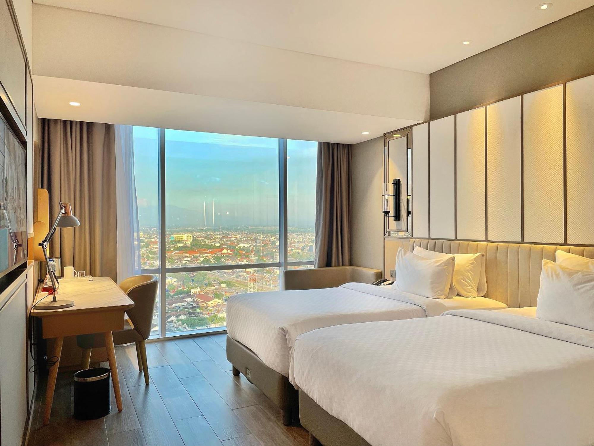Grand Deluxe Twin Room