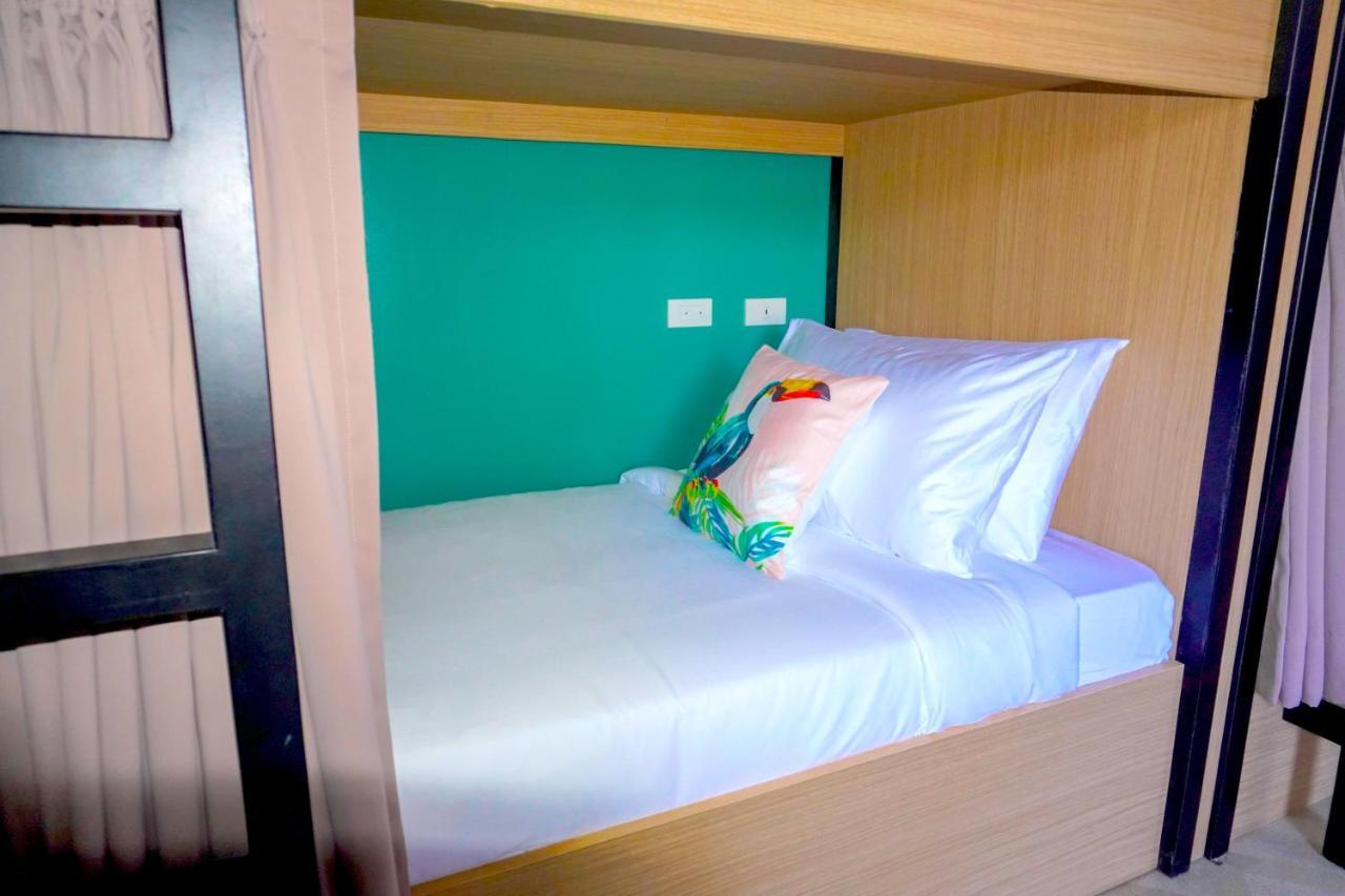 6-Bed Mixed Dormitory Room,1290889354:JPEG