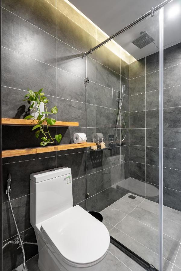 2-Bedroom Premier Apartment with Balcony City View