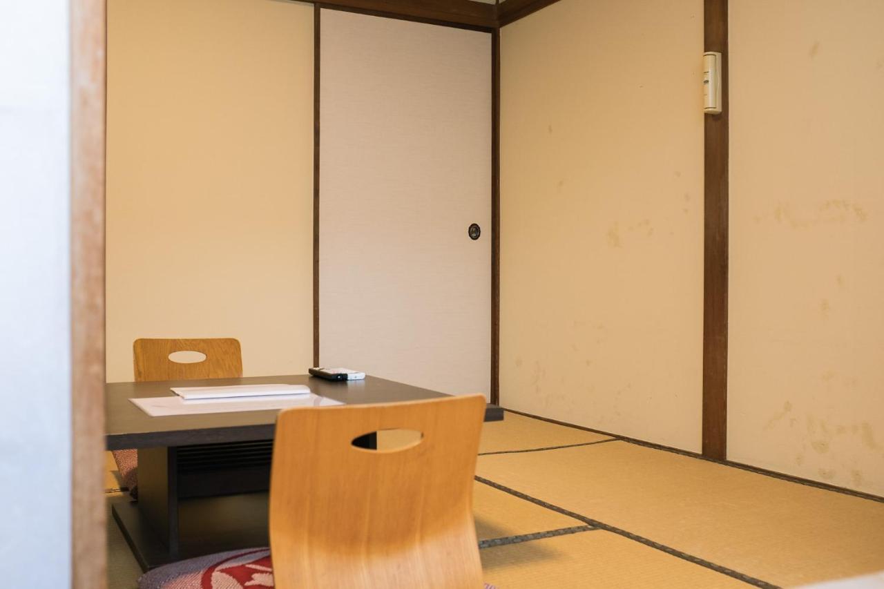 Twin Room with Shared Toilet,1293858586:JPEG