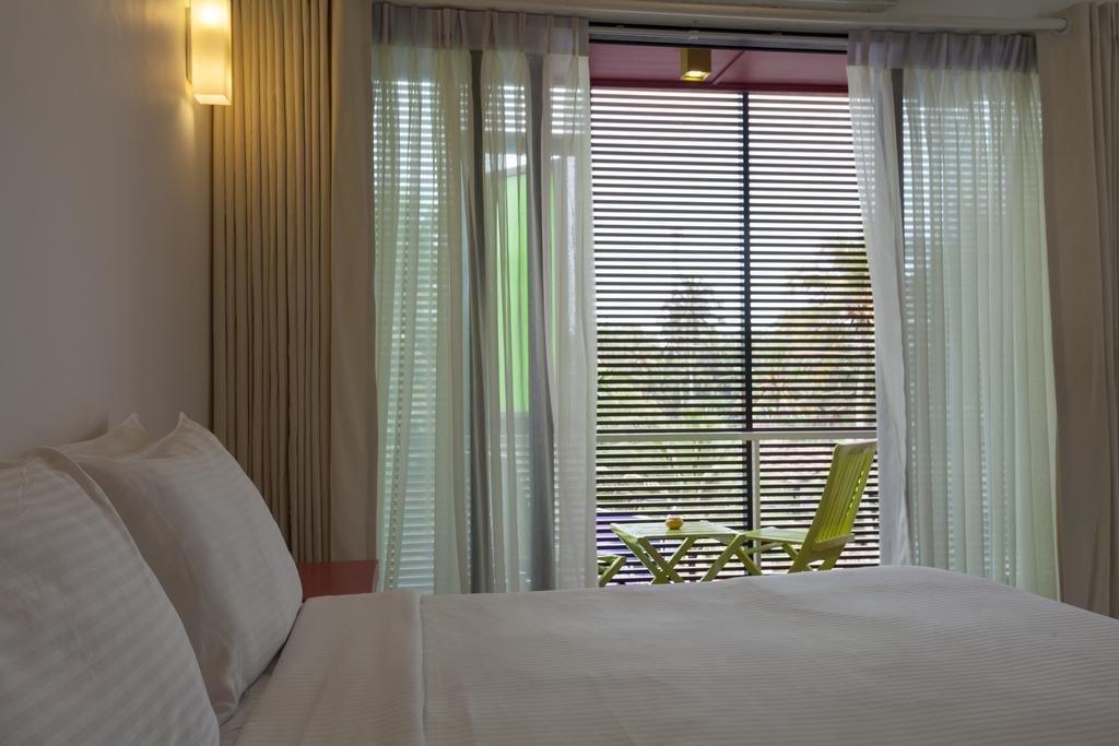 Standard Double Room with City View