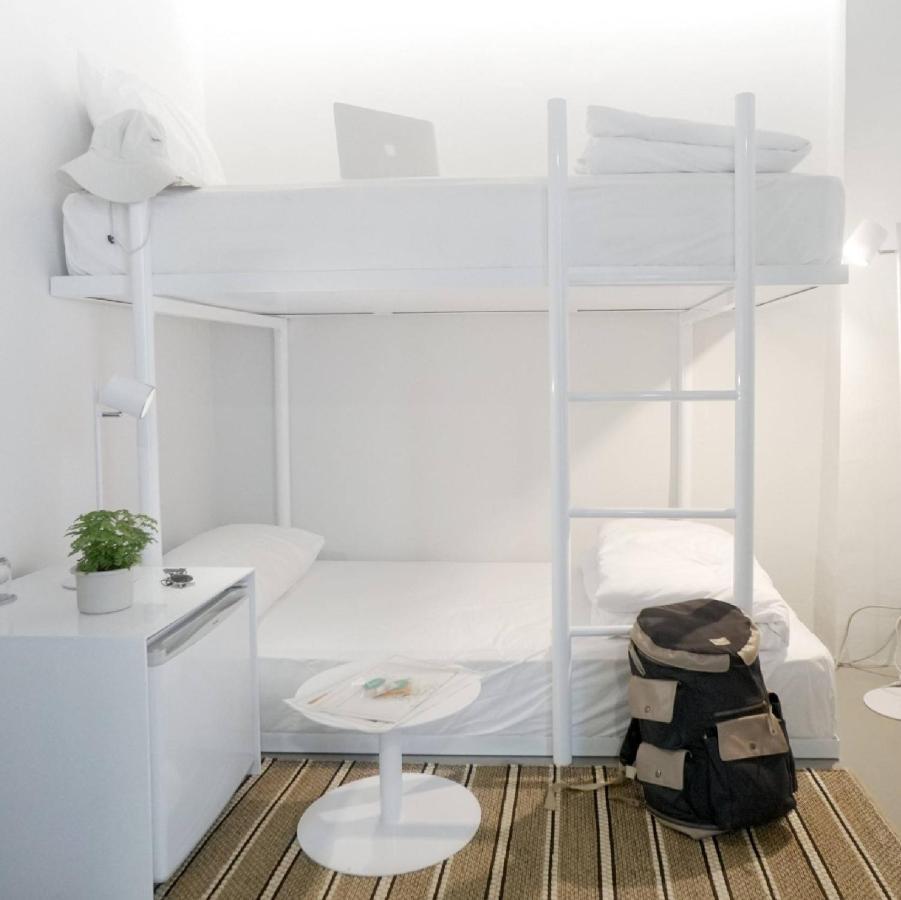 Standard Twin Room No Window