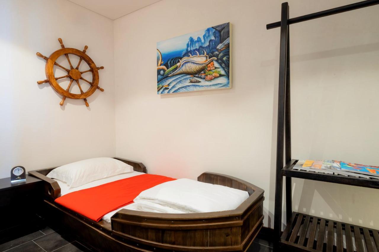 Chambre Lits Jumeaux Deluxe avec Chambre à Thème pour Enfants - Vue sur Jardin